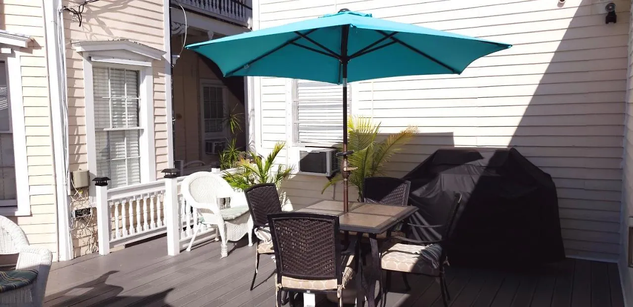 The Palms Hotel Key West 3*,