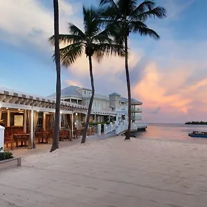 Pier House & Resort